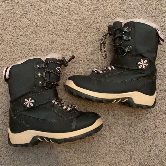 Girls Winter Boots - Picture 2 of 7